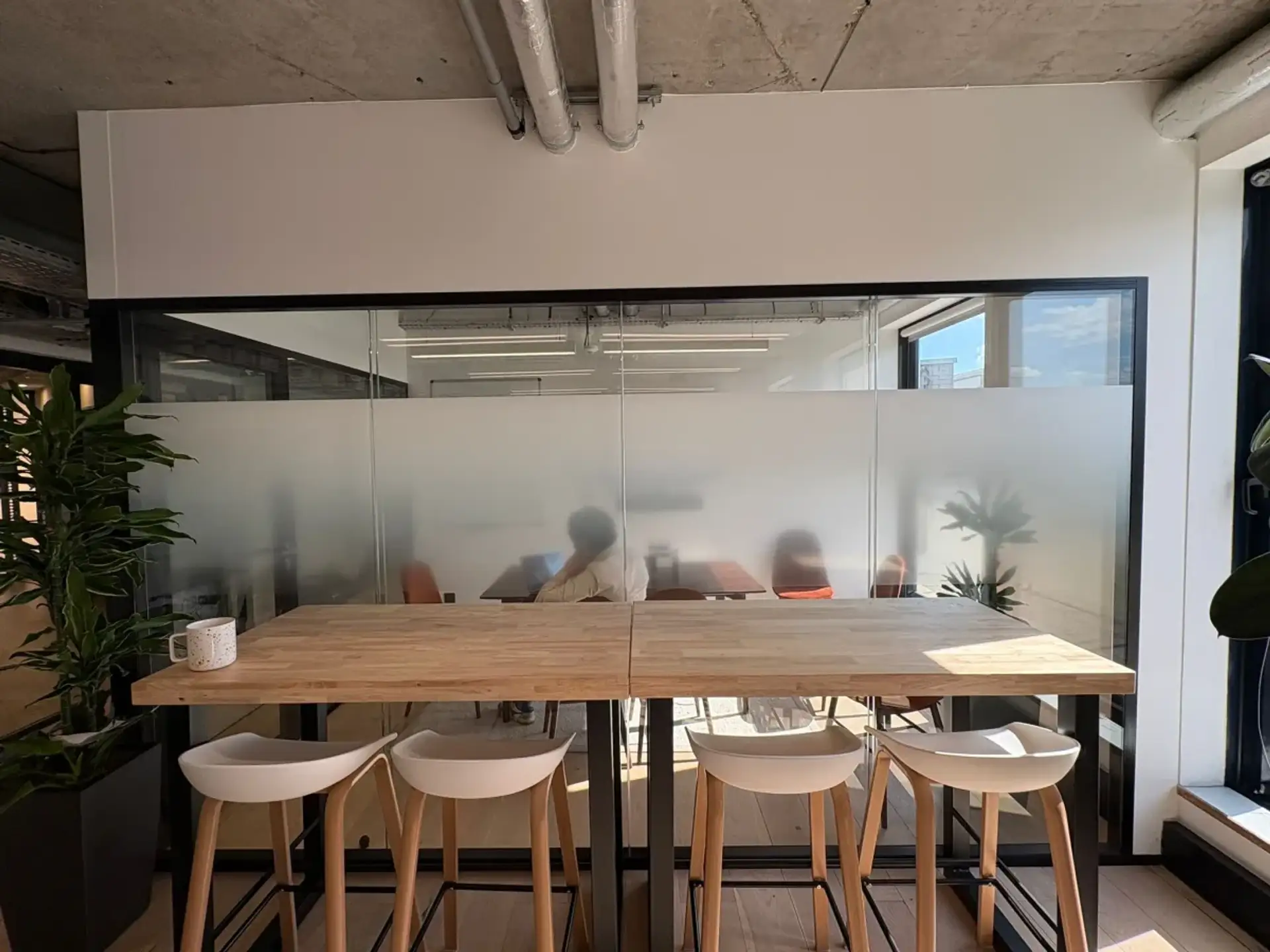 Vitrophanie pour bureau Ornikar